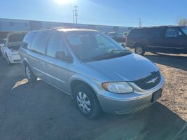 2003 Chrysler Town and Country