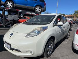 2011 NISSAN LEAF