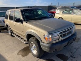 2000 Ford Explorer