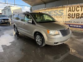 2008 Chrysler Town and Country