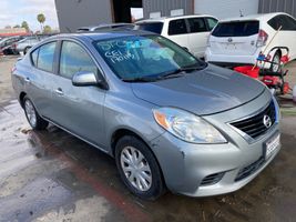 2014 NISSAN Versa