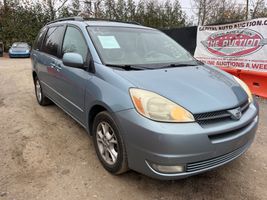 2005 Toyota Sienna