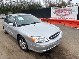 2002 Ford Taurus