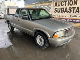 1999 GMC Sonoma