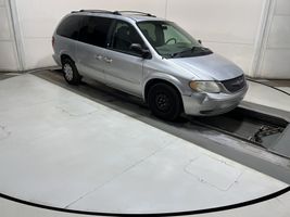 2003 Chrysler Town and Country