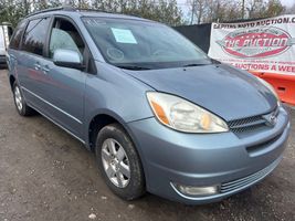 2004 Toyota Sienna