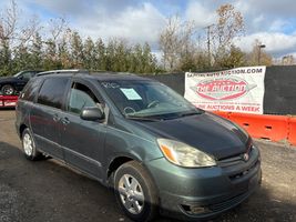 2004 Toyota Sienna