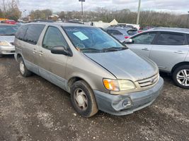 2001 Toyota Sienna