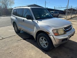 2002 Mitsubishi Montero