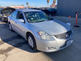 2010 NISSAN Altima