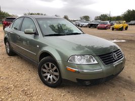 2002 VOLKSWAGEN Passat