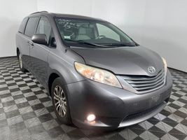 2013 Toyota Sienna