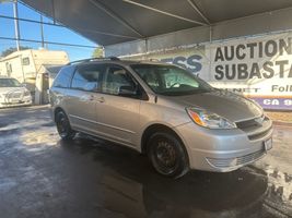 2004 Toyota Sienna