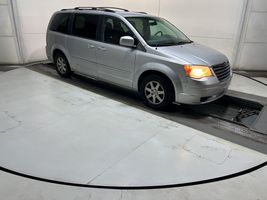 2010 Chrysler Town and Country