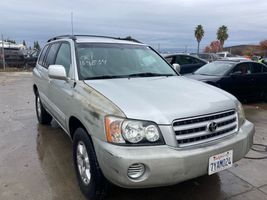 2003 Toyota HIGHLANDER