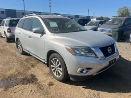 2014 NISSAN Pathfinder