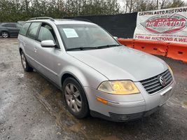 2003 VOLKSWAGEN Passat