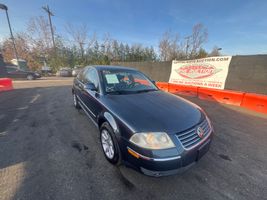 2004 VOLKSWAGEN Passat