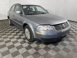 2005 VOLKSWAGEN Passat