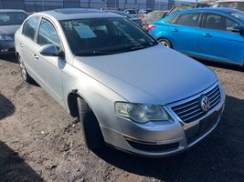 2007 VOLKSWAGEN Passat