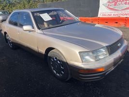 1995 Lexus LS 400