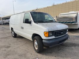 2005 Ford E-Series