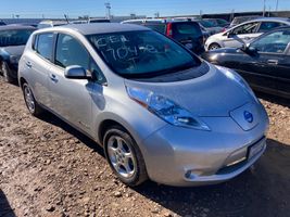 2011 NISSAN LEAF