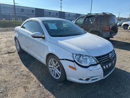 2010 VOLKSWAGEN Eos