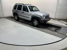 2004 JEEP Liberty