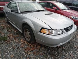 2000 Ford Mustang