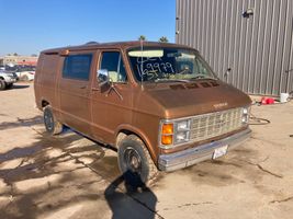 1979 Dodge B200