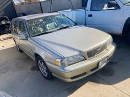 1999 Volvo V70