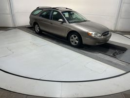 2003 Ford Taurus