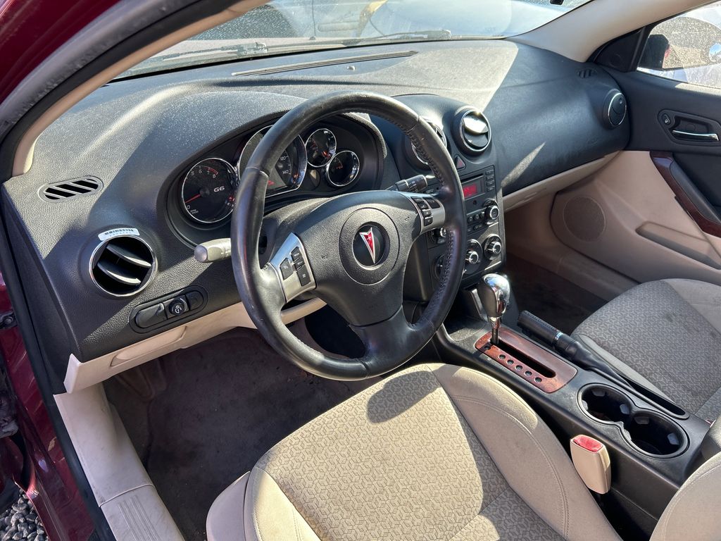 2009 Pontiac G6 10