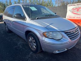 2006 Chrysler Town and Country