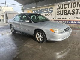 2002 Ford Taurus