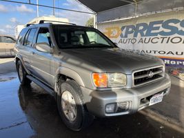 2001 NISSAN Pathfinder