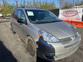 2004 Toyota Sienna