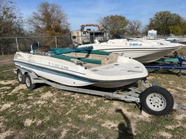 1999 sprint DECKBOAT