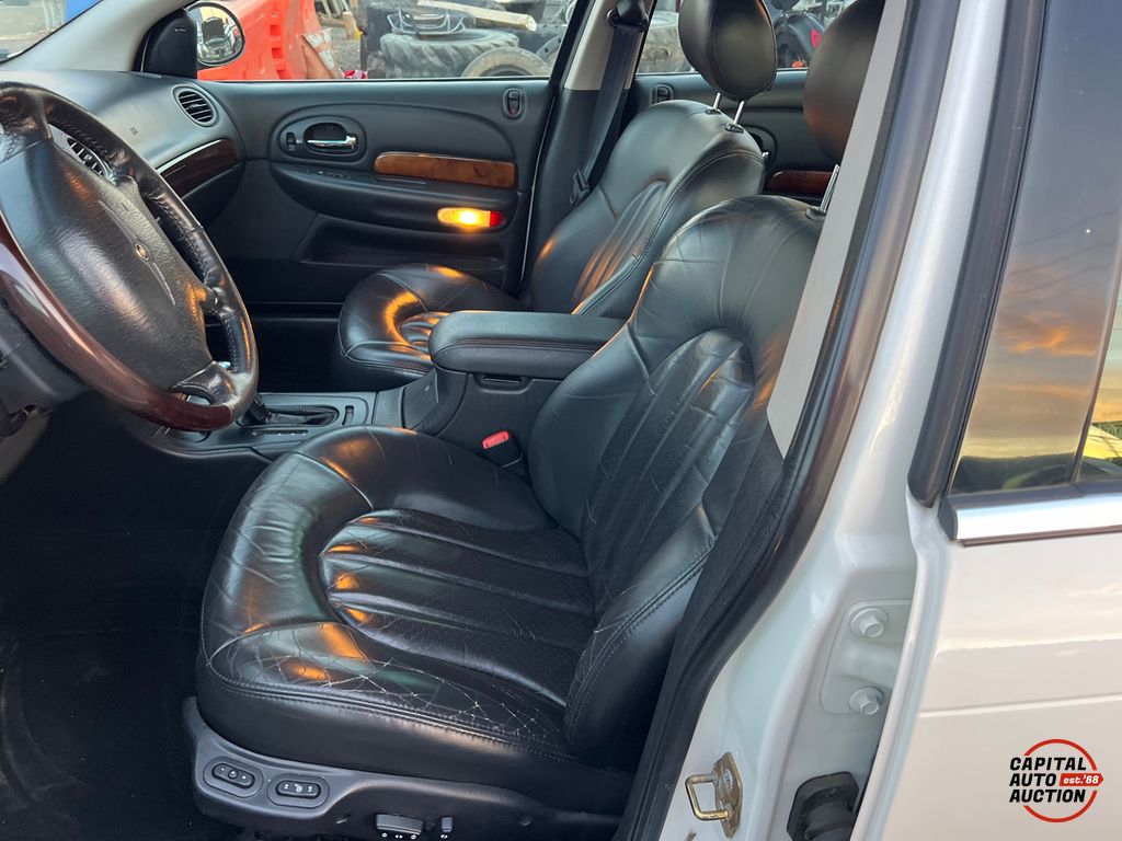 2001 Chrysler 300M 7
