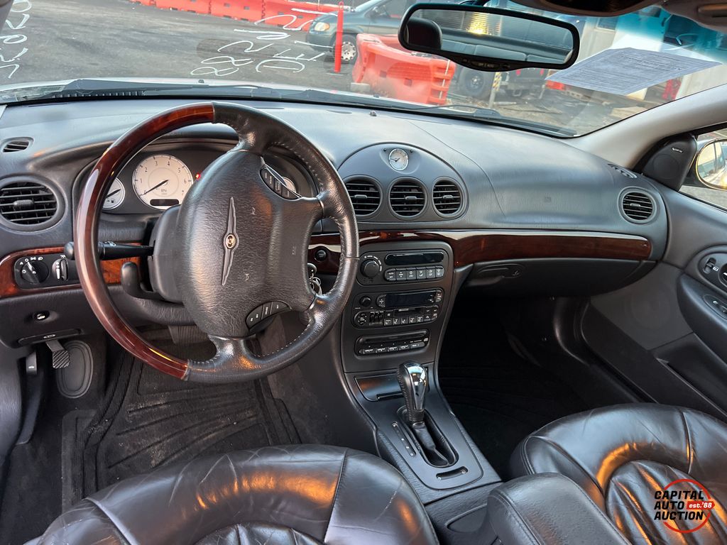 2001 Chrysler 300M 10