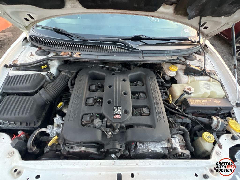 2001 Chrysler 300M 9