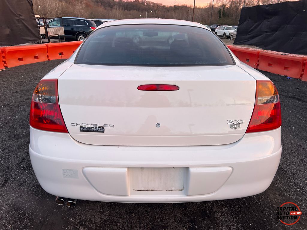 2001 Chrysler 300M 6