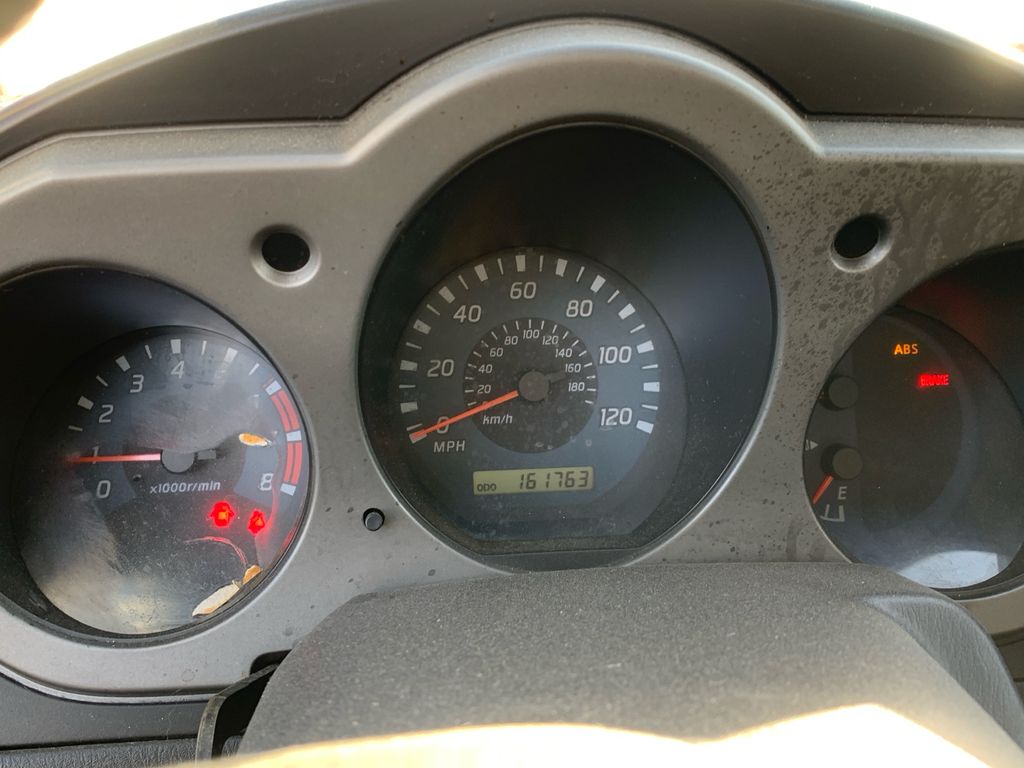 2002 NISSAN Xterra 4