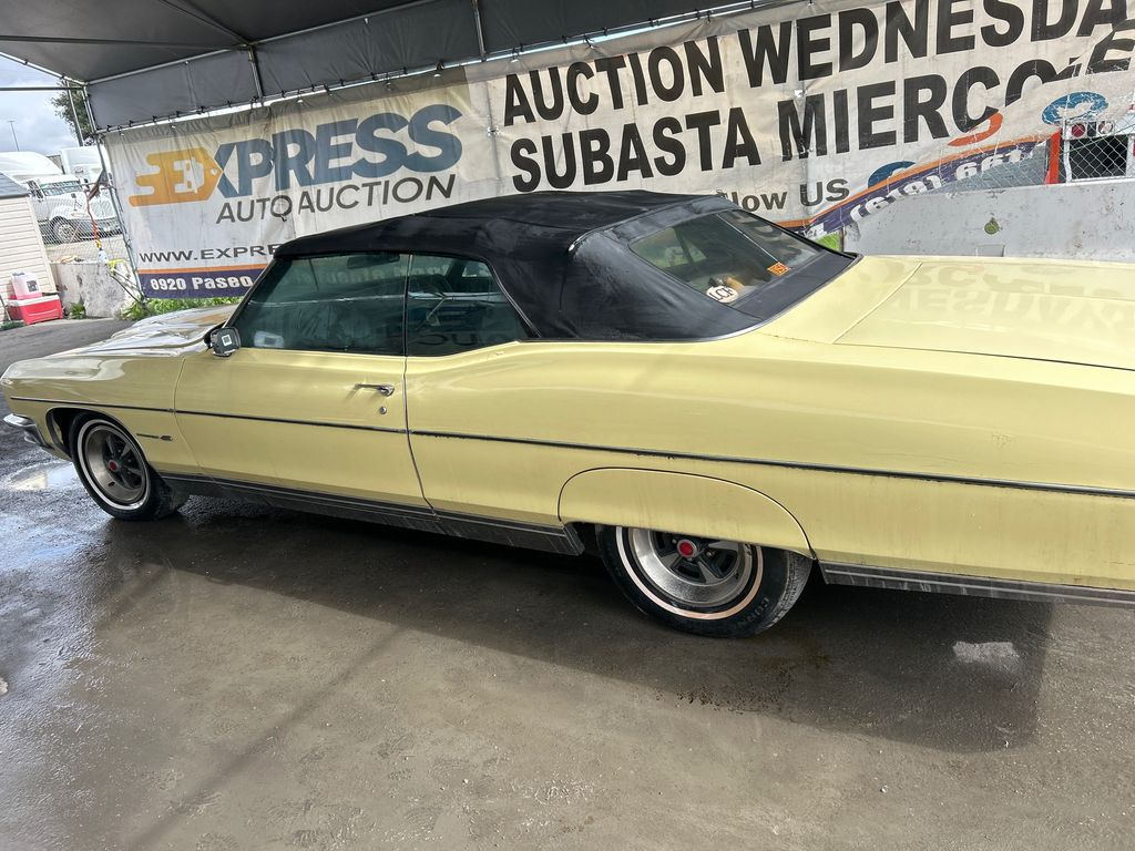 1970 Pontiac Bonneville 12