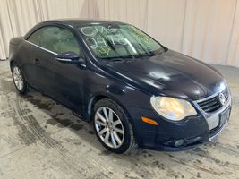 2011 VOLKSWAGEN Eos