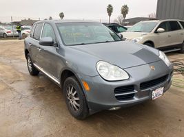 2004 Porsche Cayenne