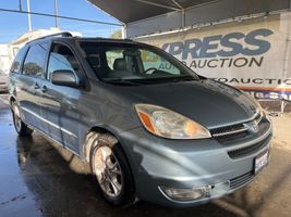 2004 Toyota Sienna