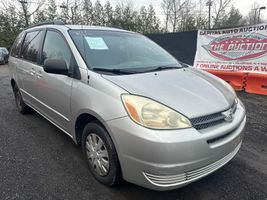 2004 Toyota Sienna