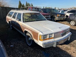 1990 Ford LTD Crown Victoria